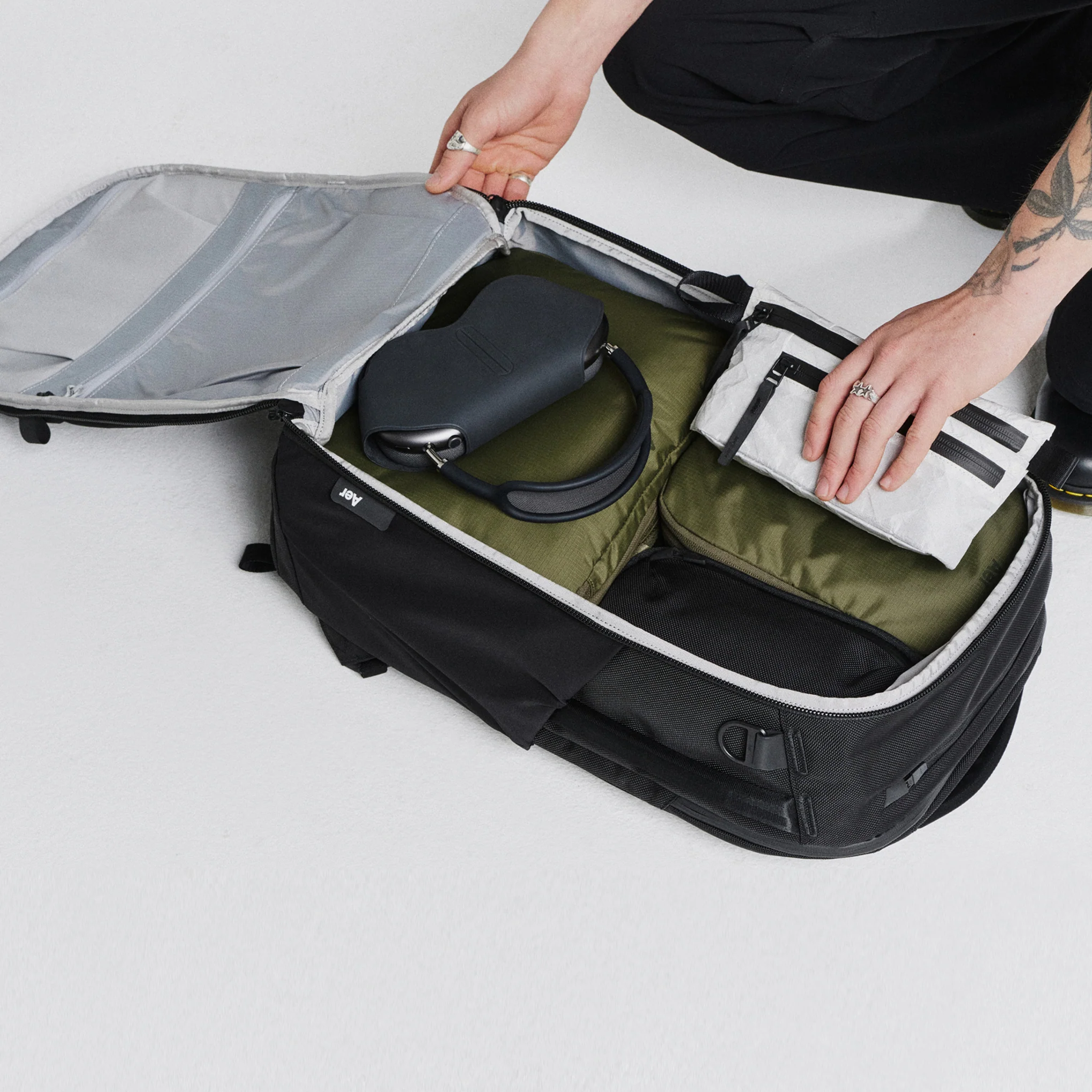 Aer Travel Pack 4 Backpack (35L) - Image 14
