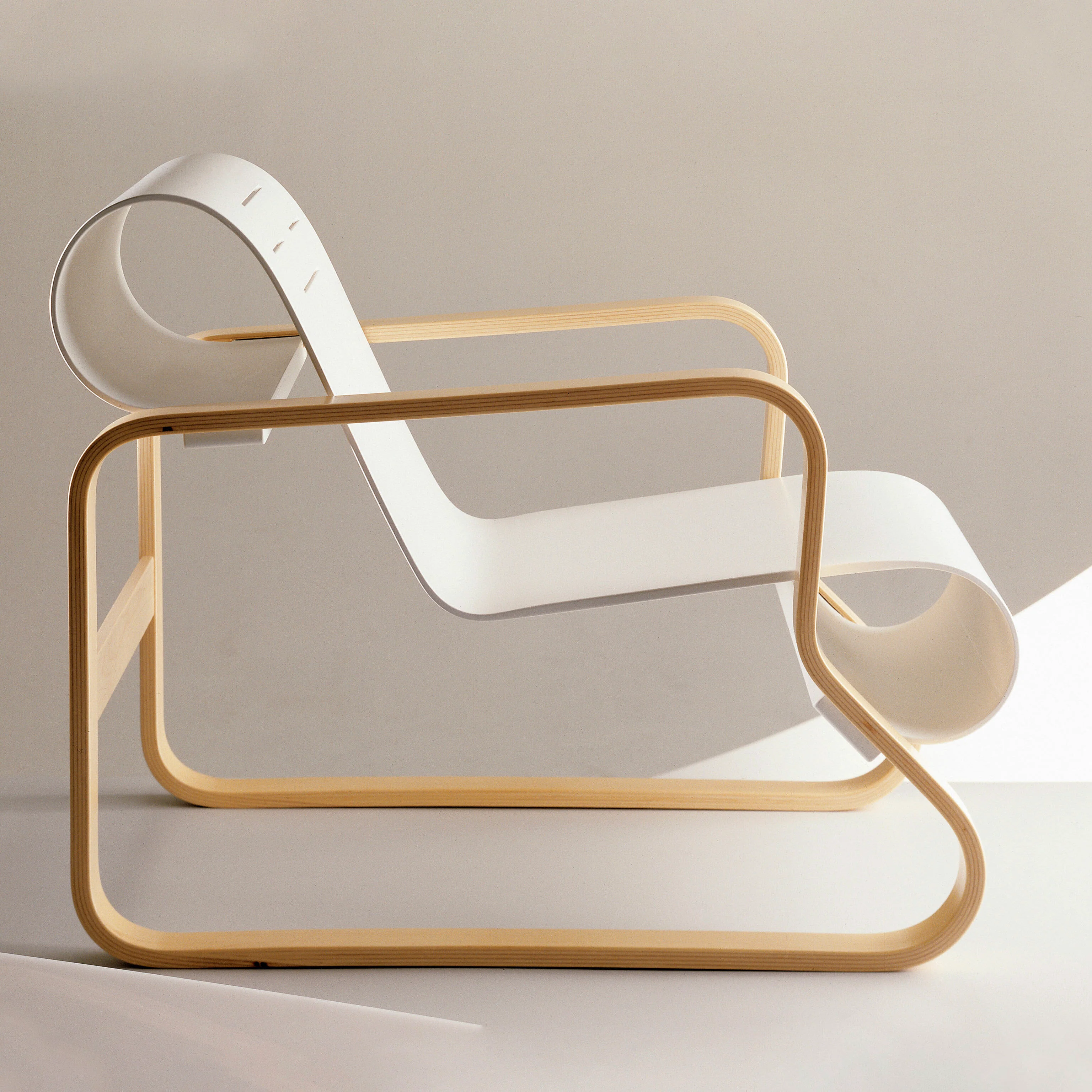 Artek Aalto Armchair 41 “Paimio” - White - Image 2
