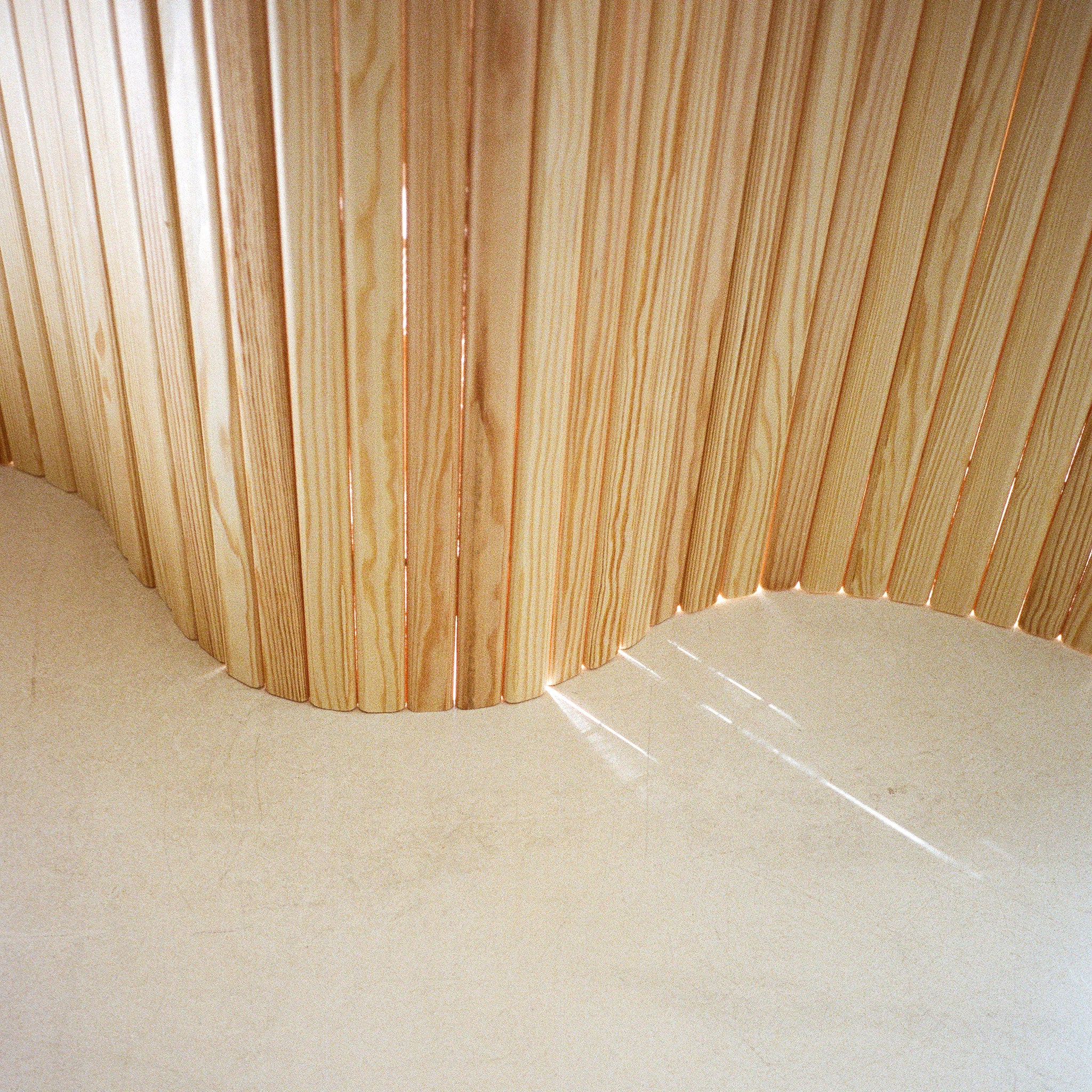 Artek Aalto Screen 100 - Image 5