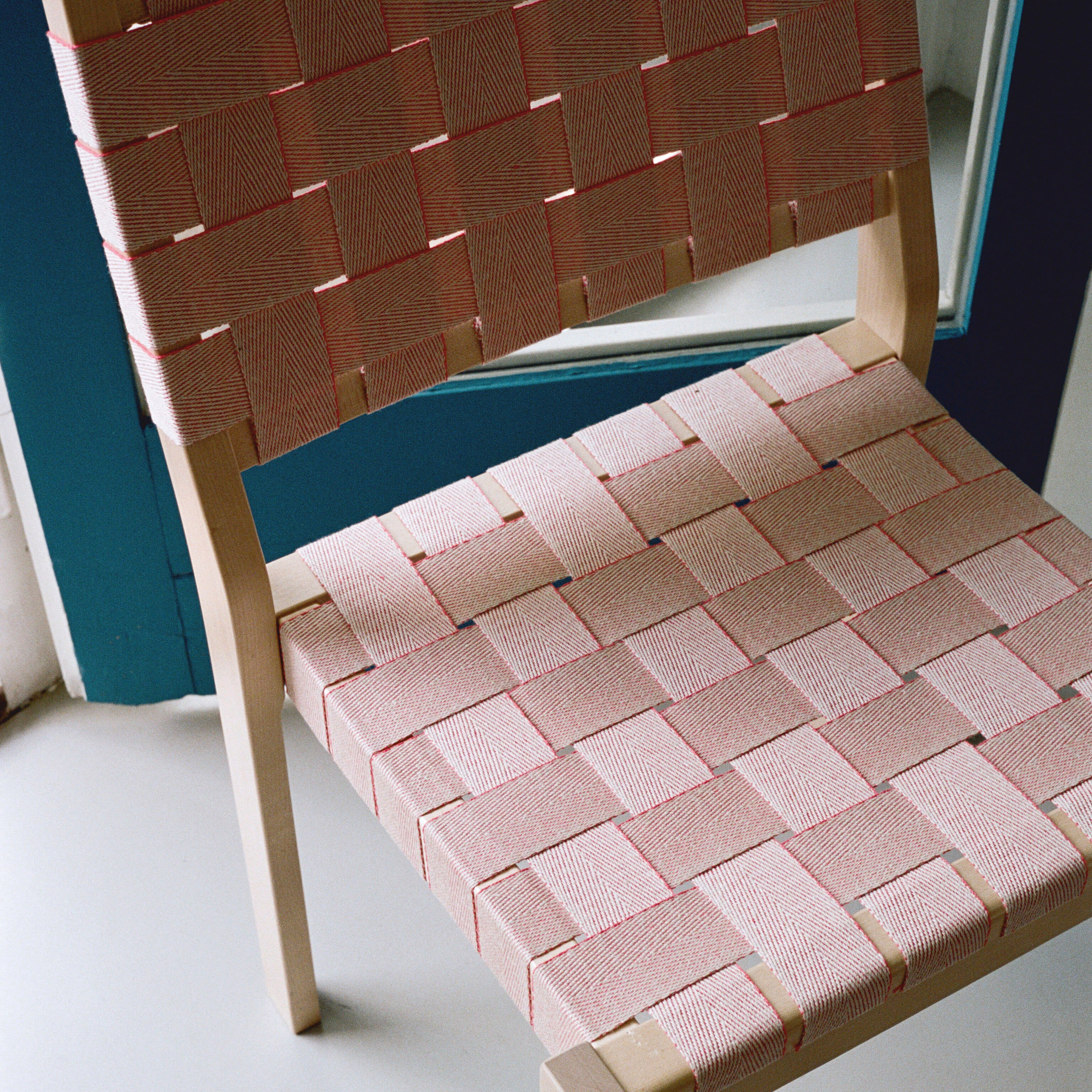 Artek Aalto Stackable Chair 611 - Red - Image 2
