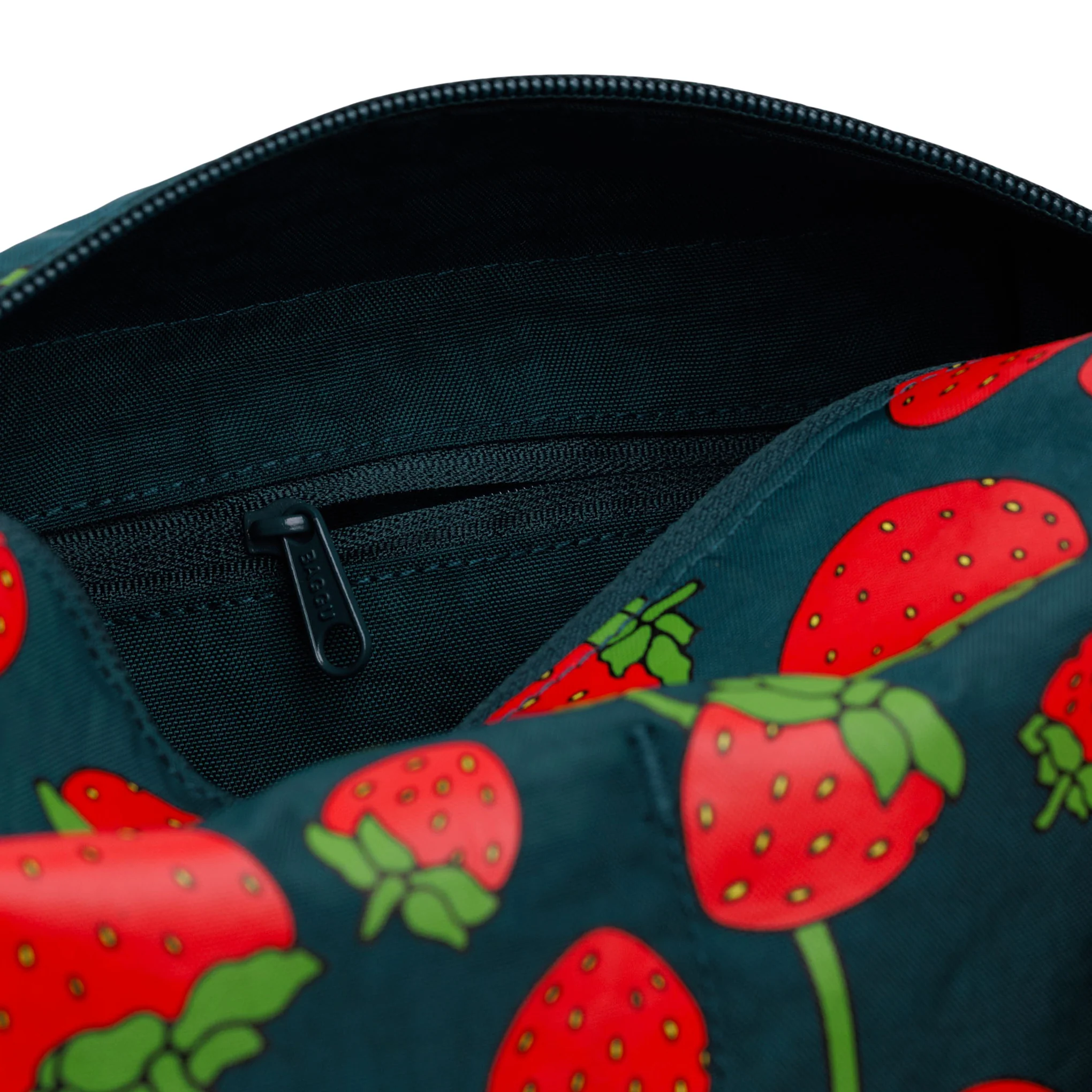 Baggu Recycled Nylon Dopp Kit - Image 3