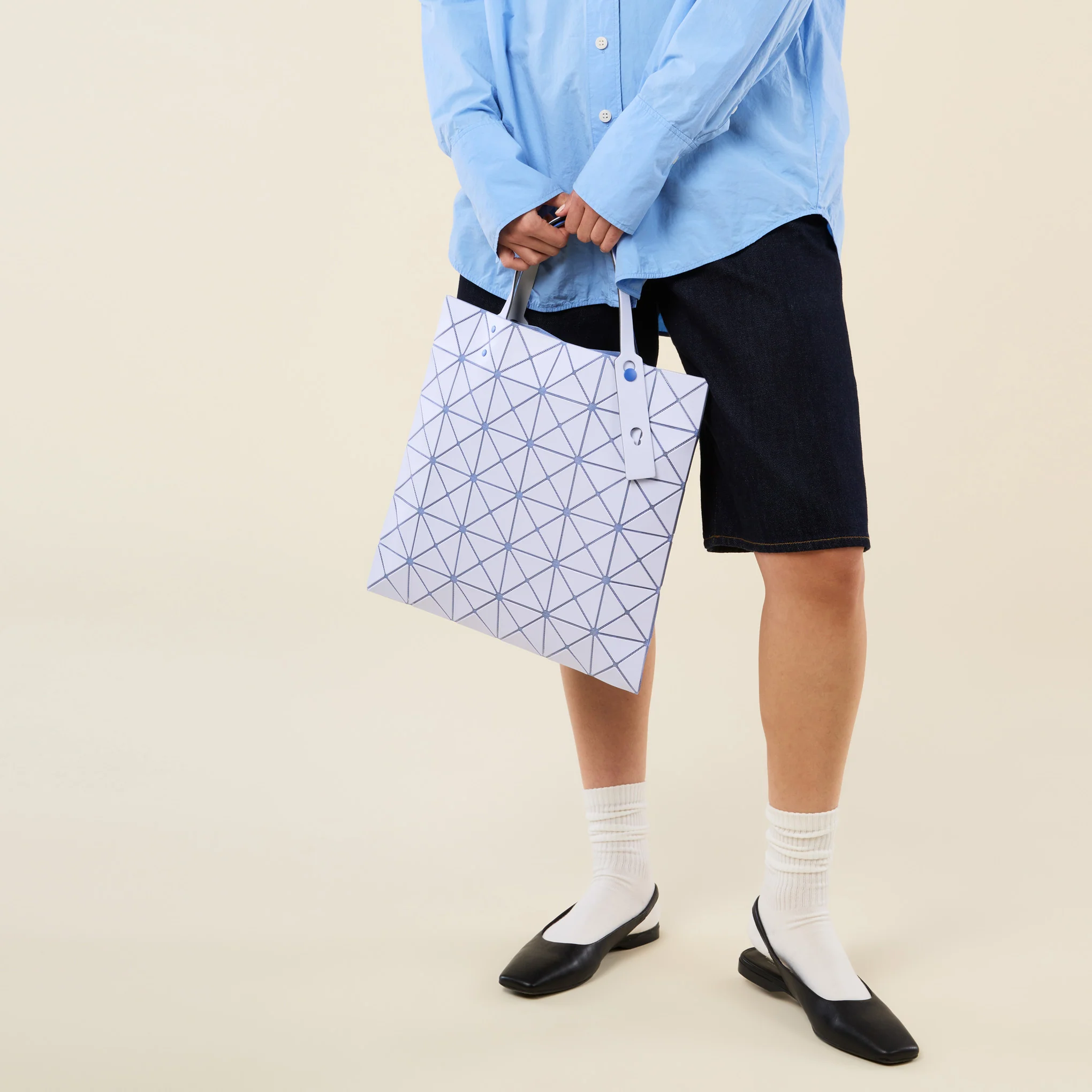 BAO BAO ISSEY MIYAKE Lucent Tote Bag - Blue/ Light Blue - Image 2