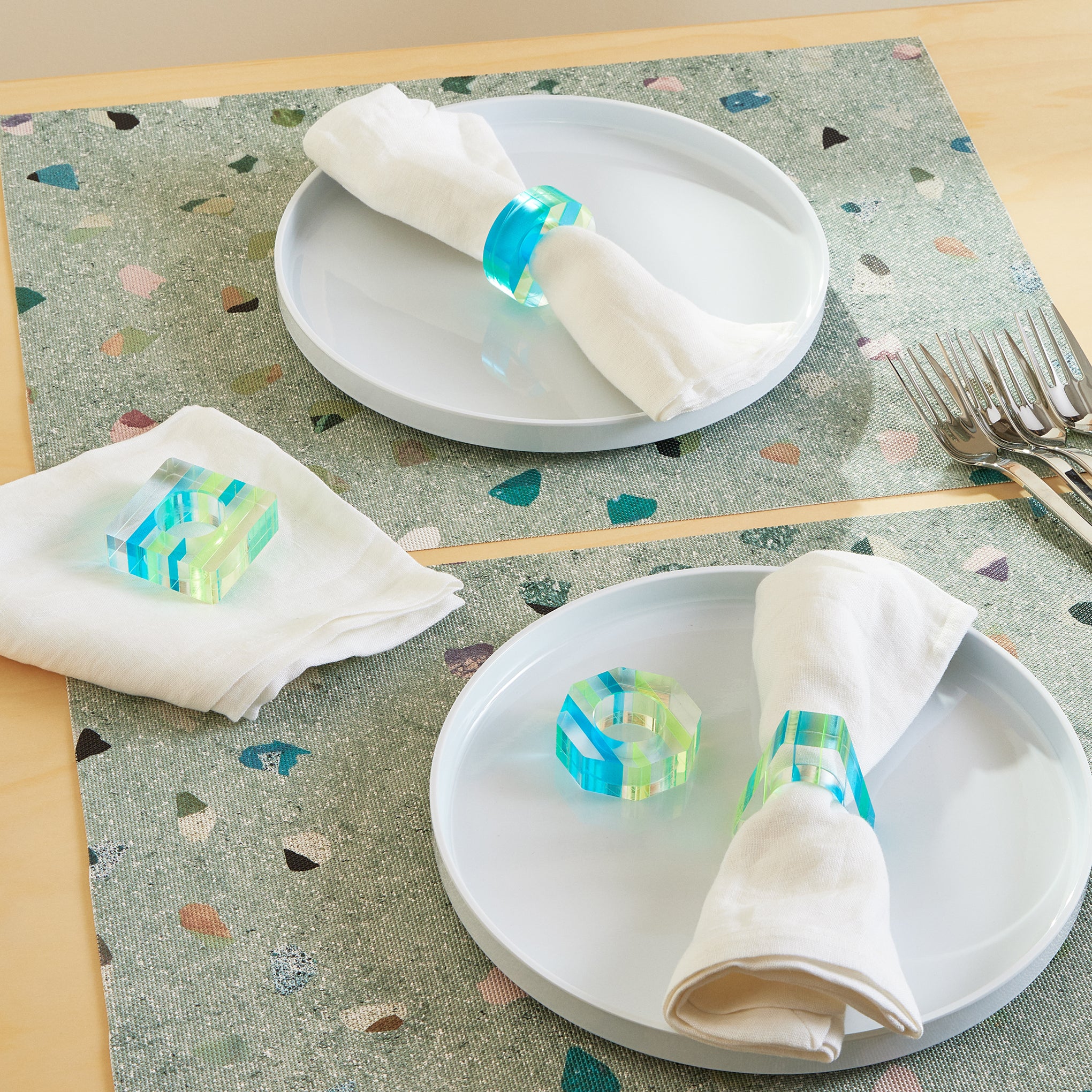 Nicolai Canetti Chromatic Napkin Rings - Set of 4 - Blue/ Green - Image 2