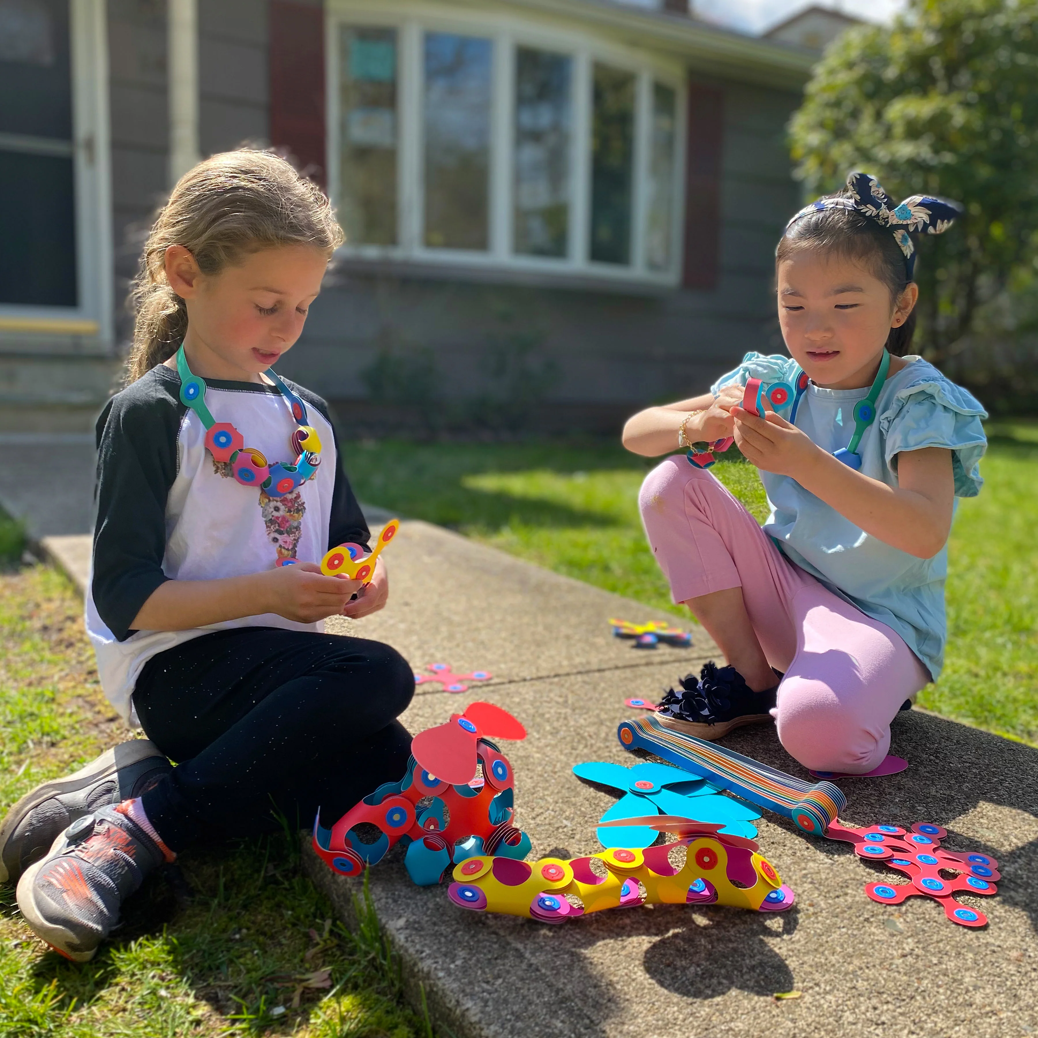 Clixo Rainbow Magnetic Construction Set - Image 14