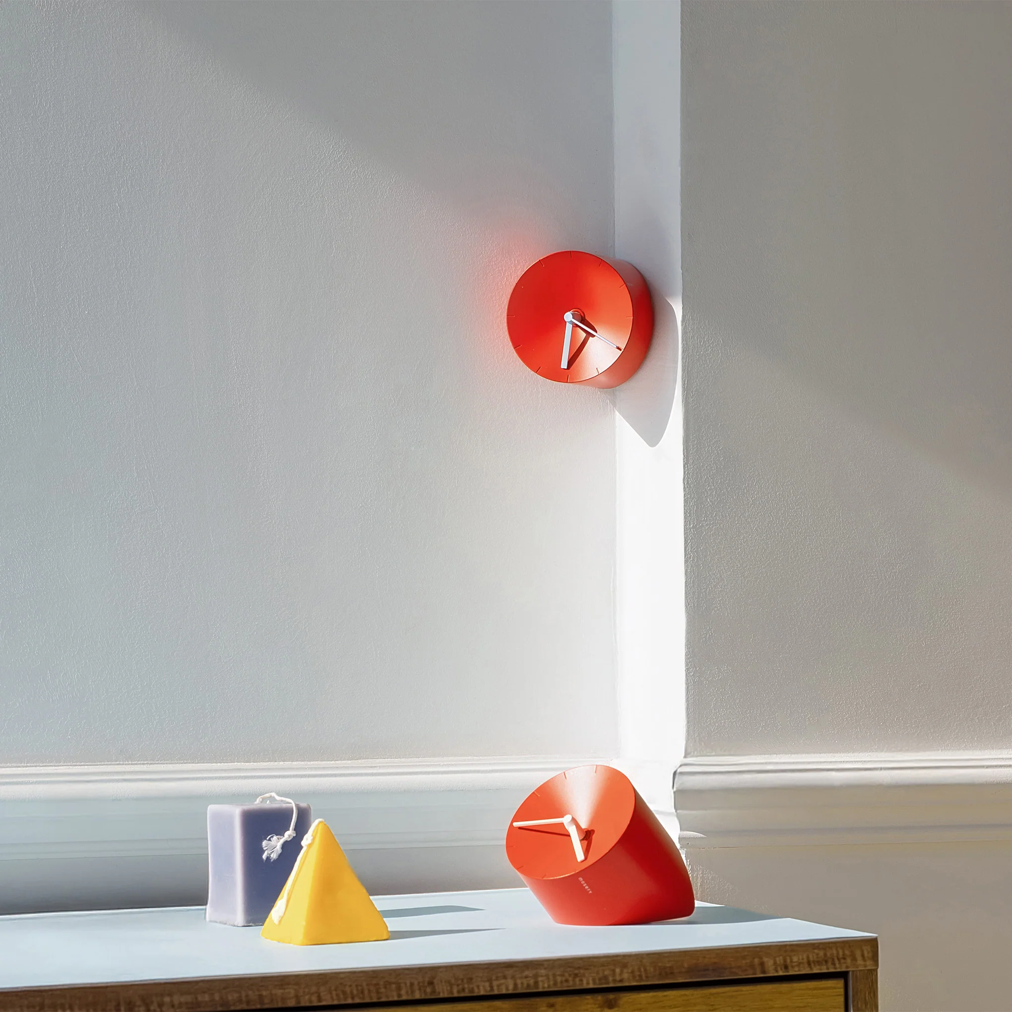 Corner Desk Clock - Red - Image 6