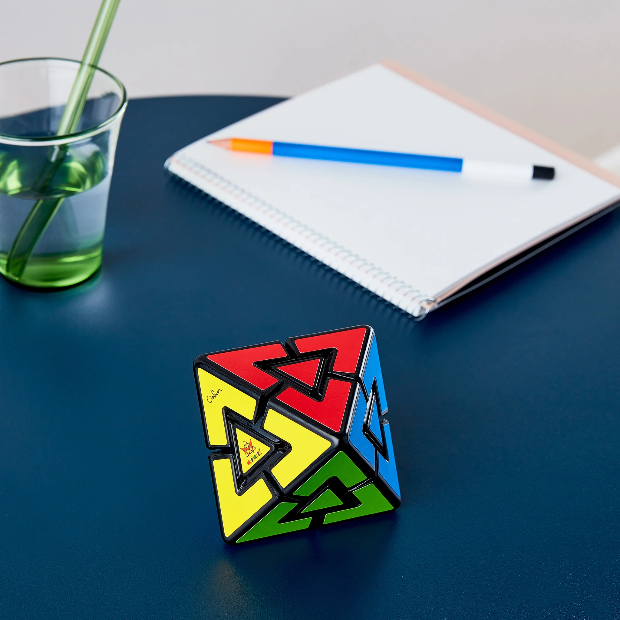 Diamond Pyraminx Brainteaser Toy - Image 3