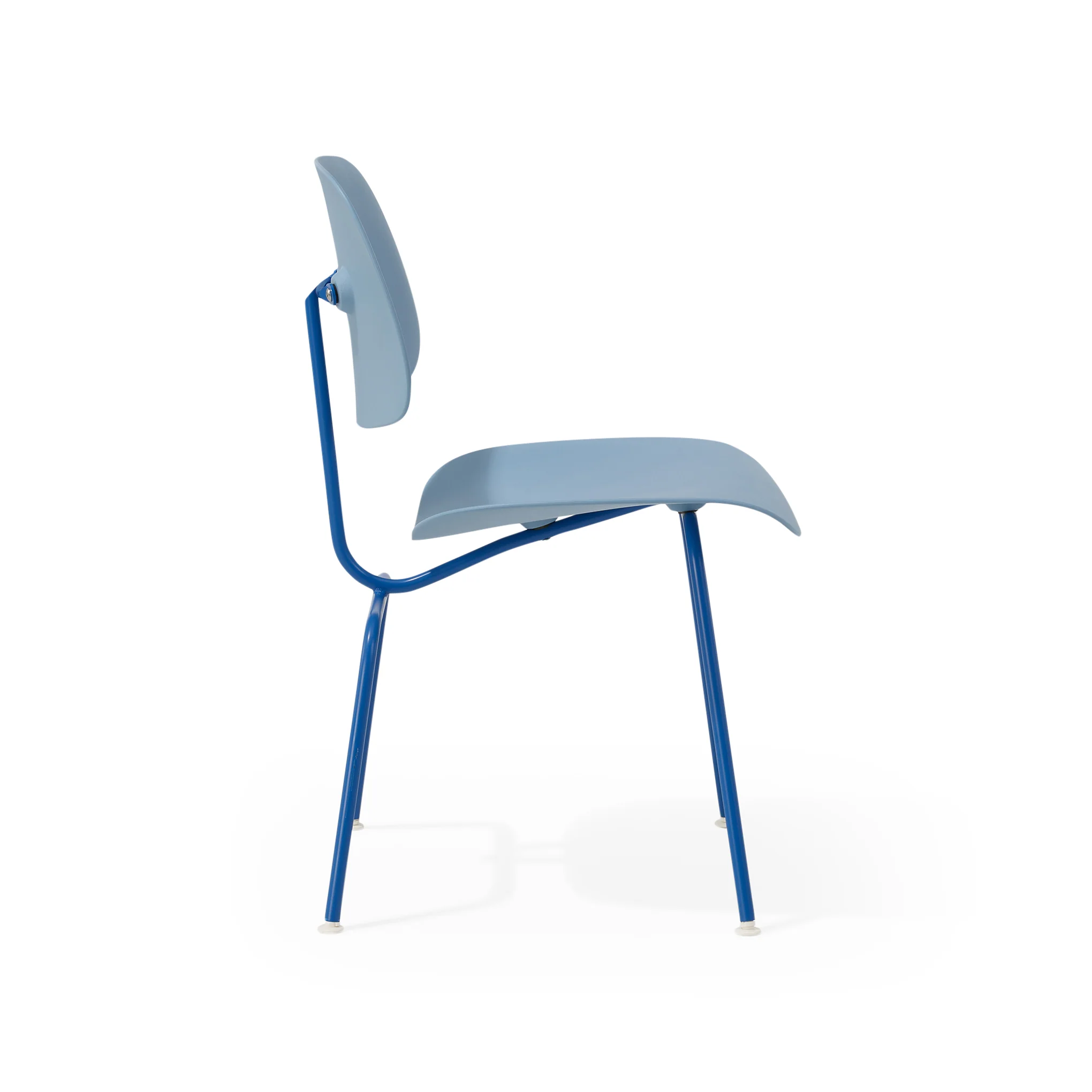 Eames EC-127 Molded Recycled Plastic Dining Chair from Herman Miller - Blue/ Blue - Image 4