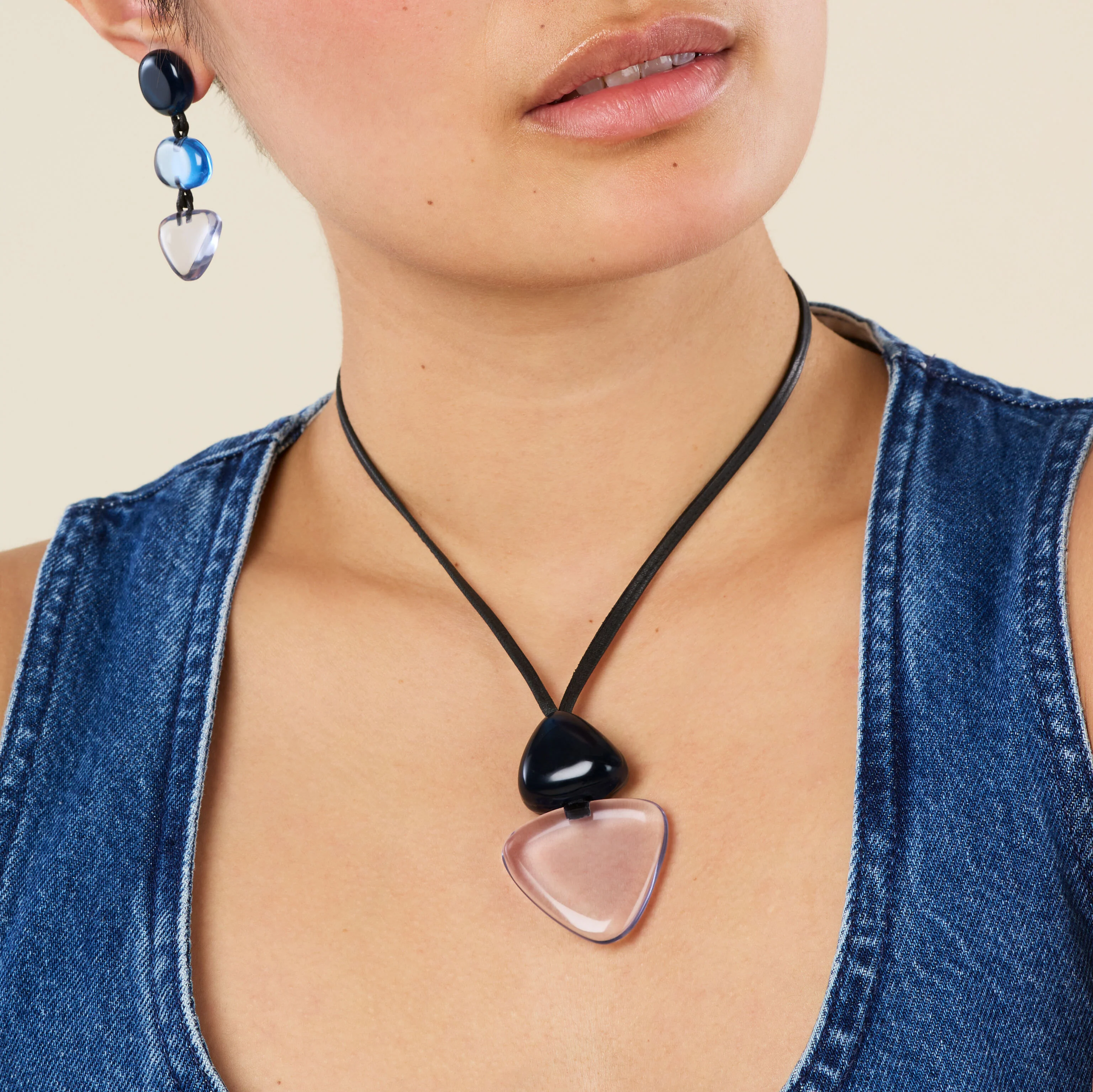 Finn Petra Pendant Necklace - Image 2