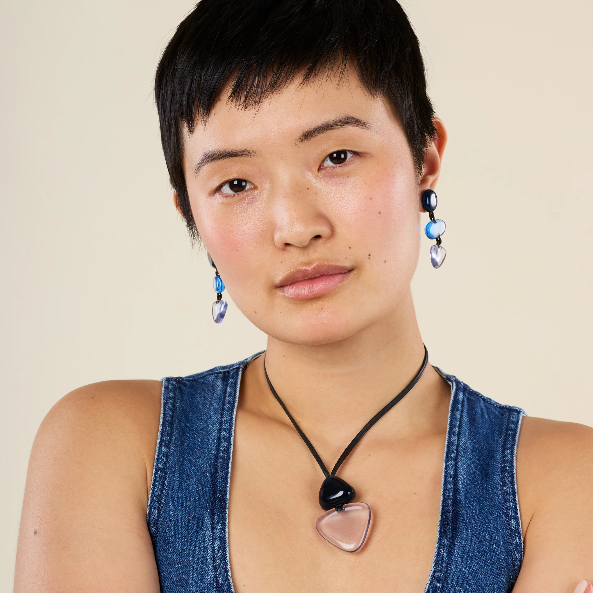 Finn Petra Pendant Necklace - Image 5