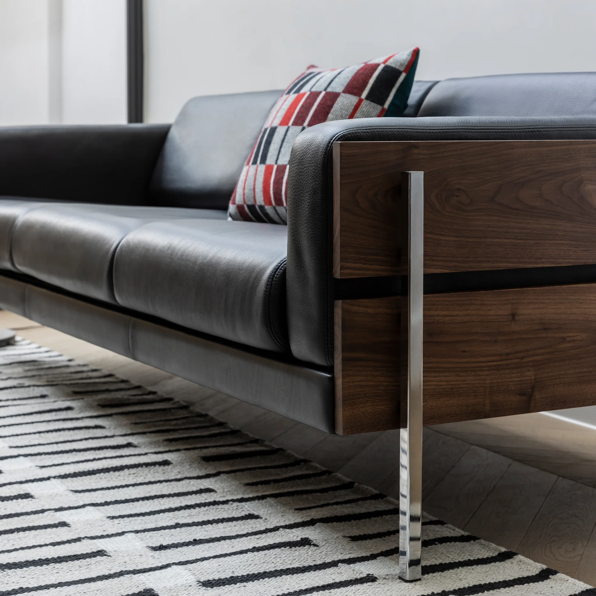 Forum 2-Seater Sofa - Walnut/ Black Leather - Image 2