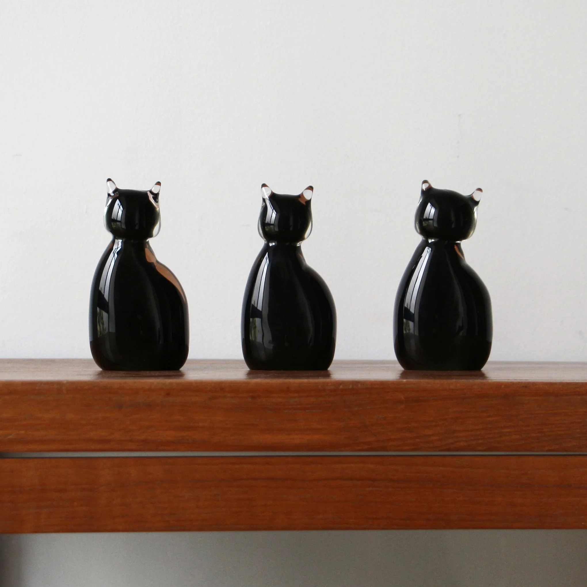 Glass Cat Object - Image 6