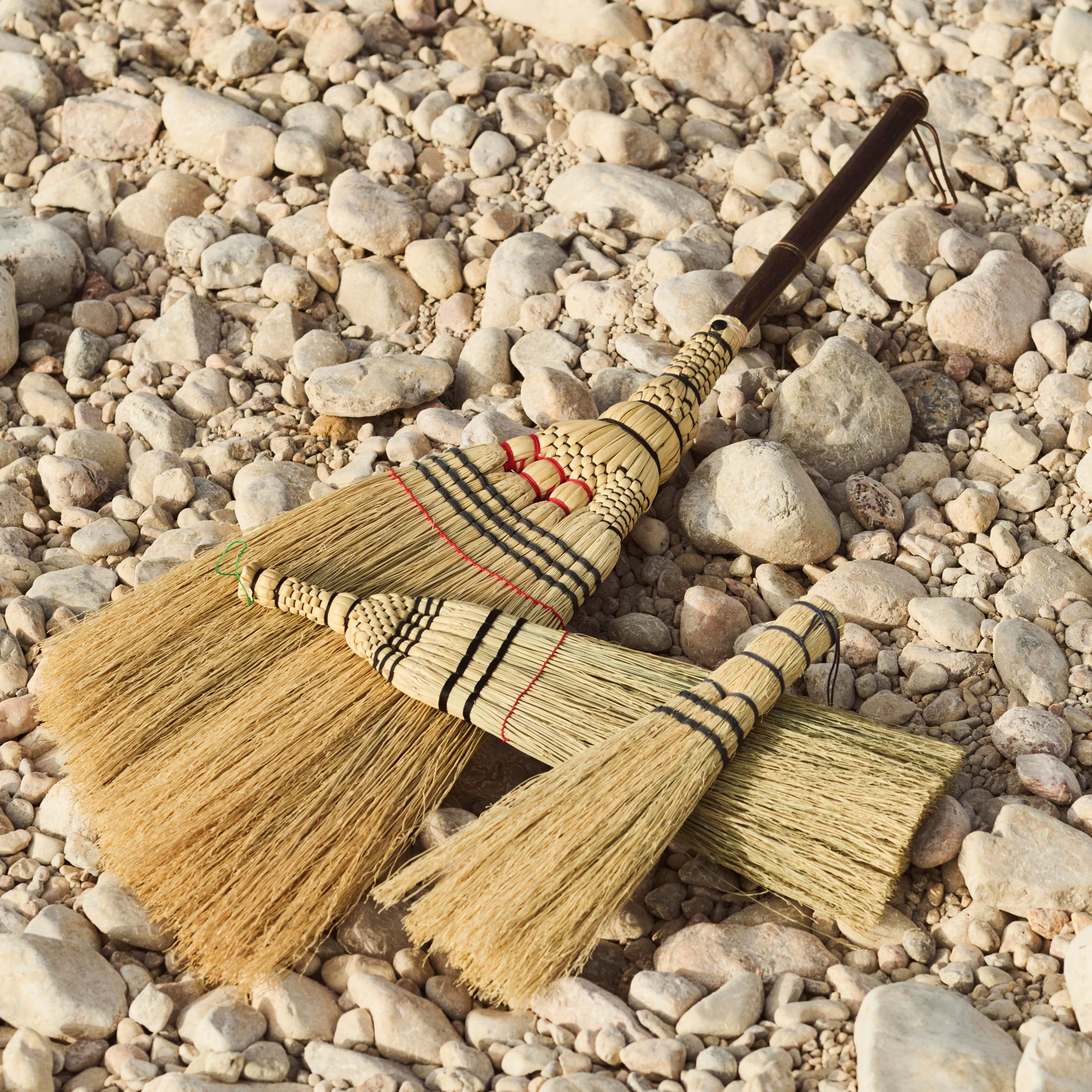 HAY Outdoor Market by Jasper Morrison Shop Broom - Hand S - Image 2