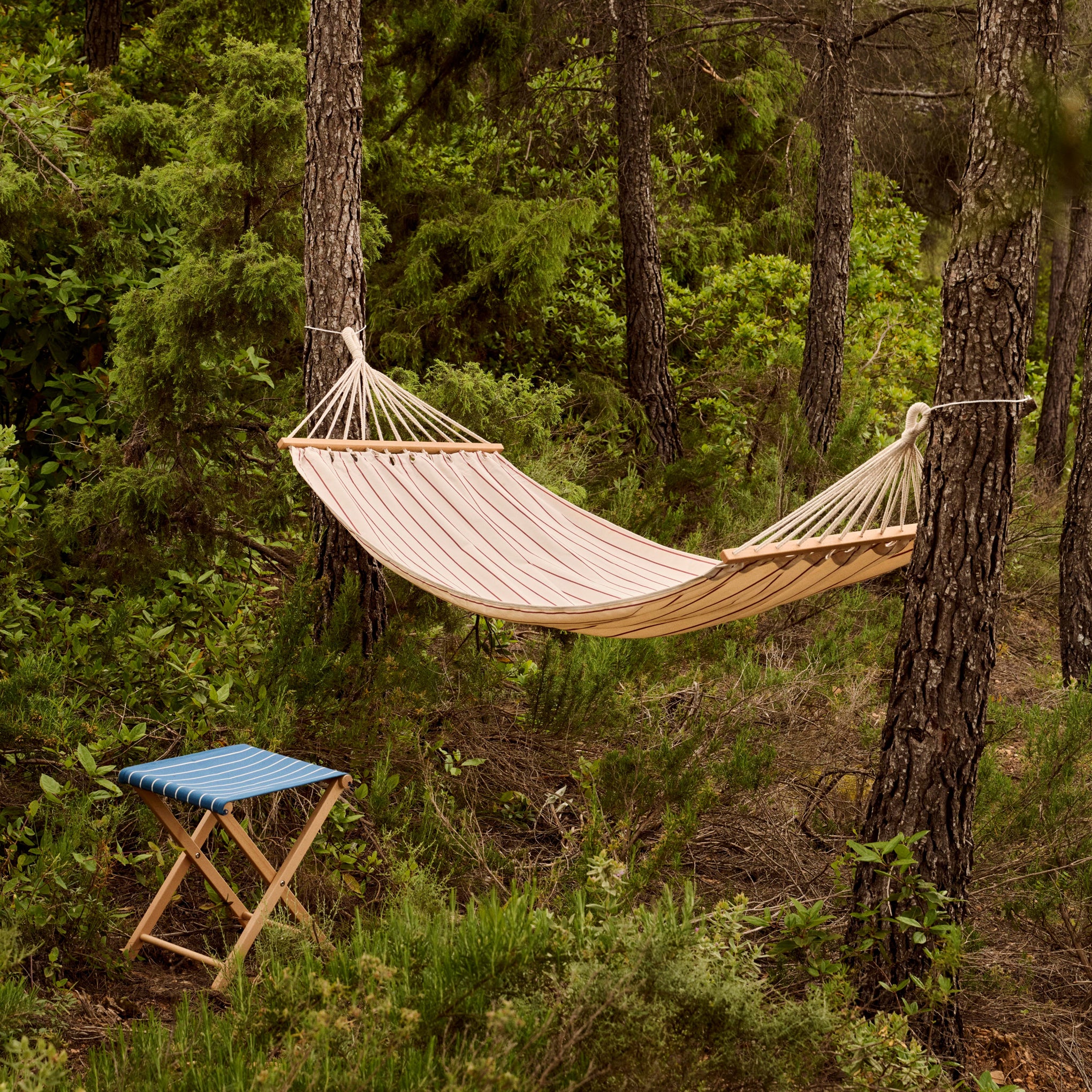 HAY Outdoor Market by Jasper Morrison Shop Hammock - Black/ Beige - Image 3