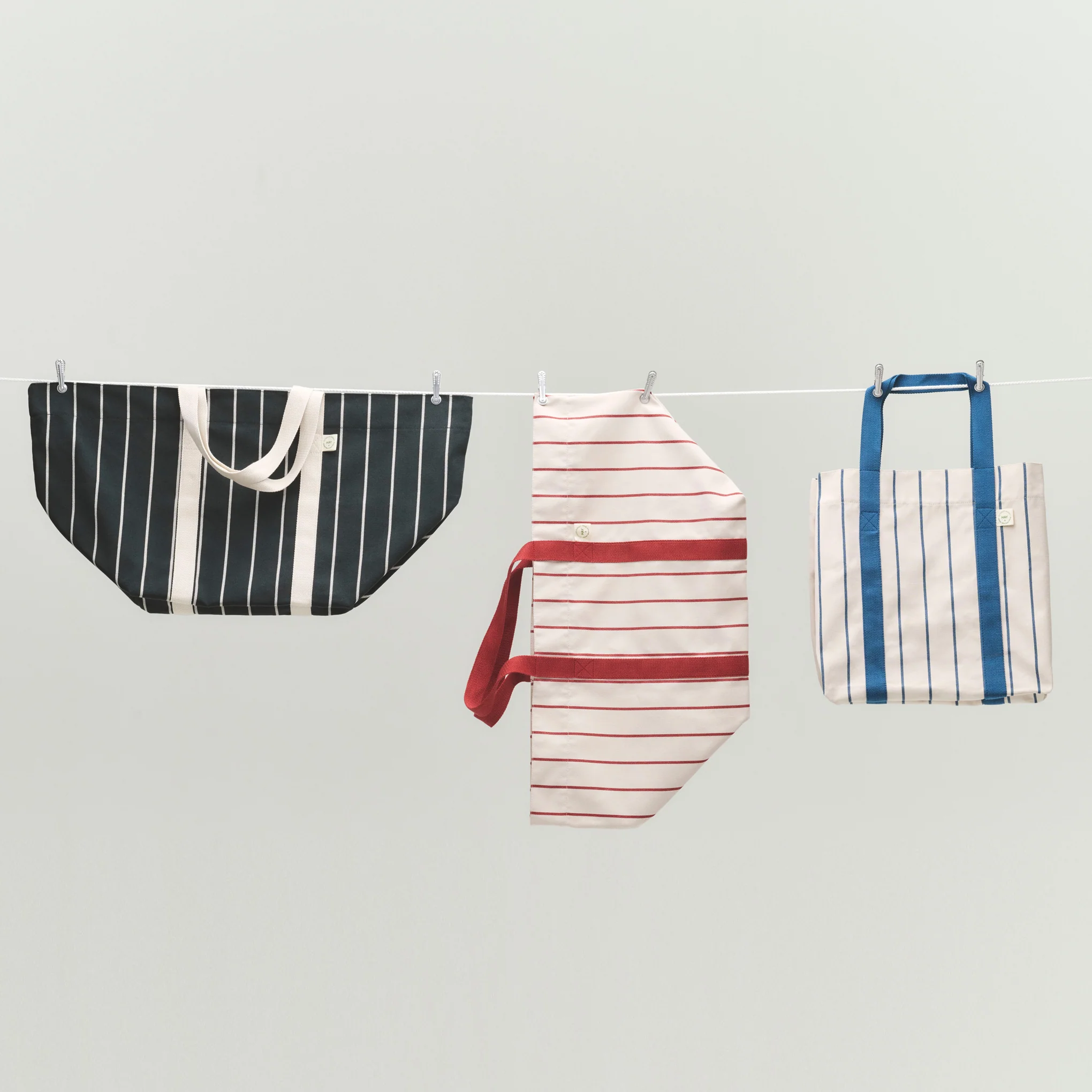 HAY Outdoor Market by Jasper Morrison Shop Picnic Bag - Beige/ Blue - Image 2