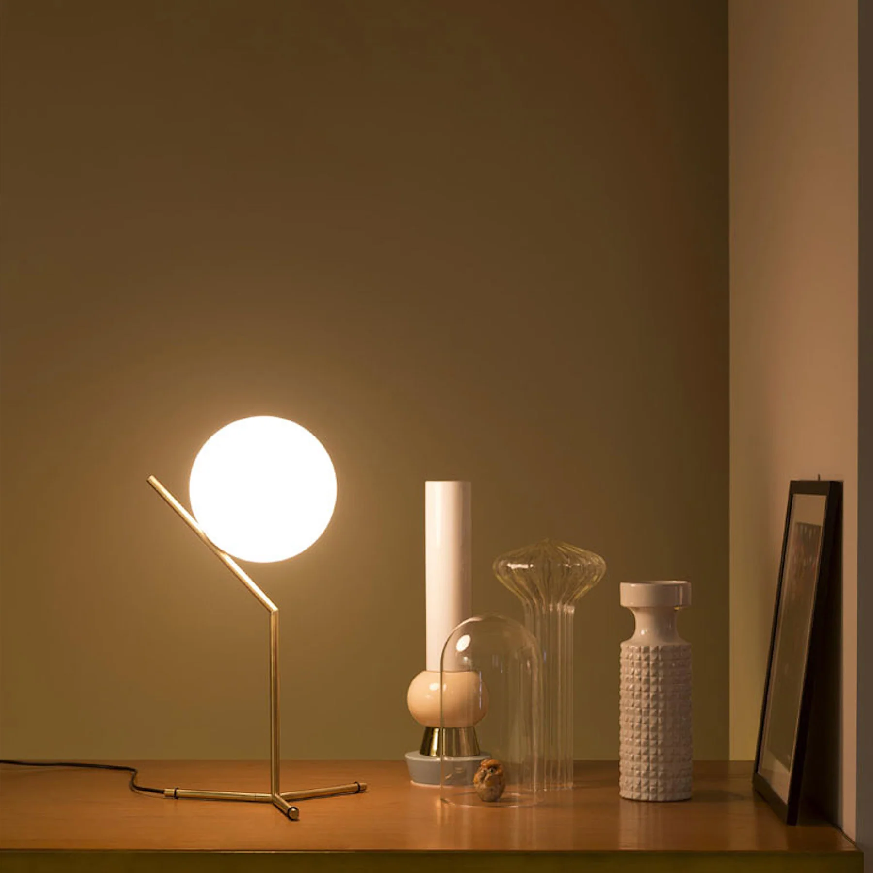 IC Table Lamp - Image 4