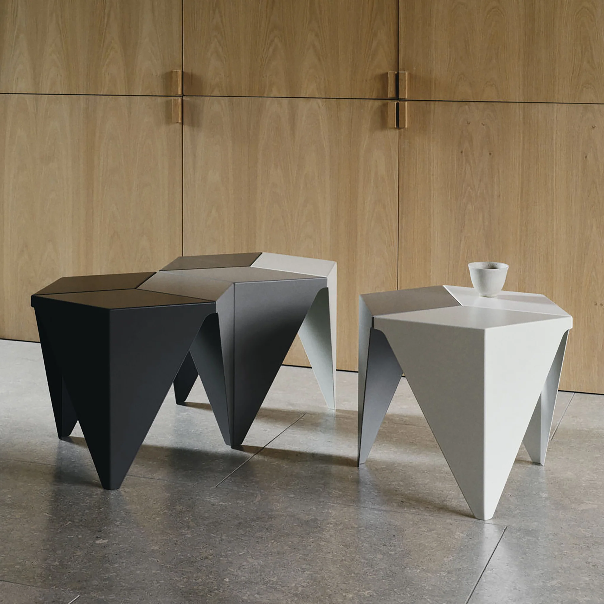 Isamu Noguchi Prismatic Side Table - Light Gray - Image 2