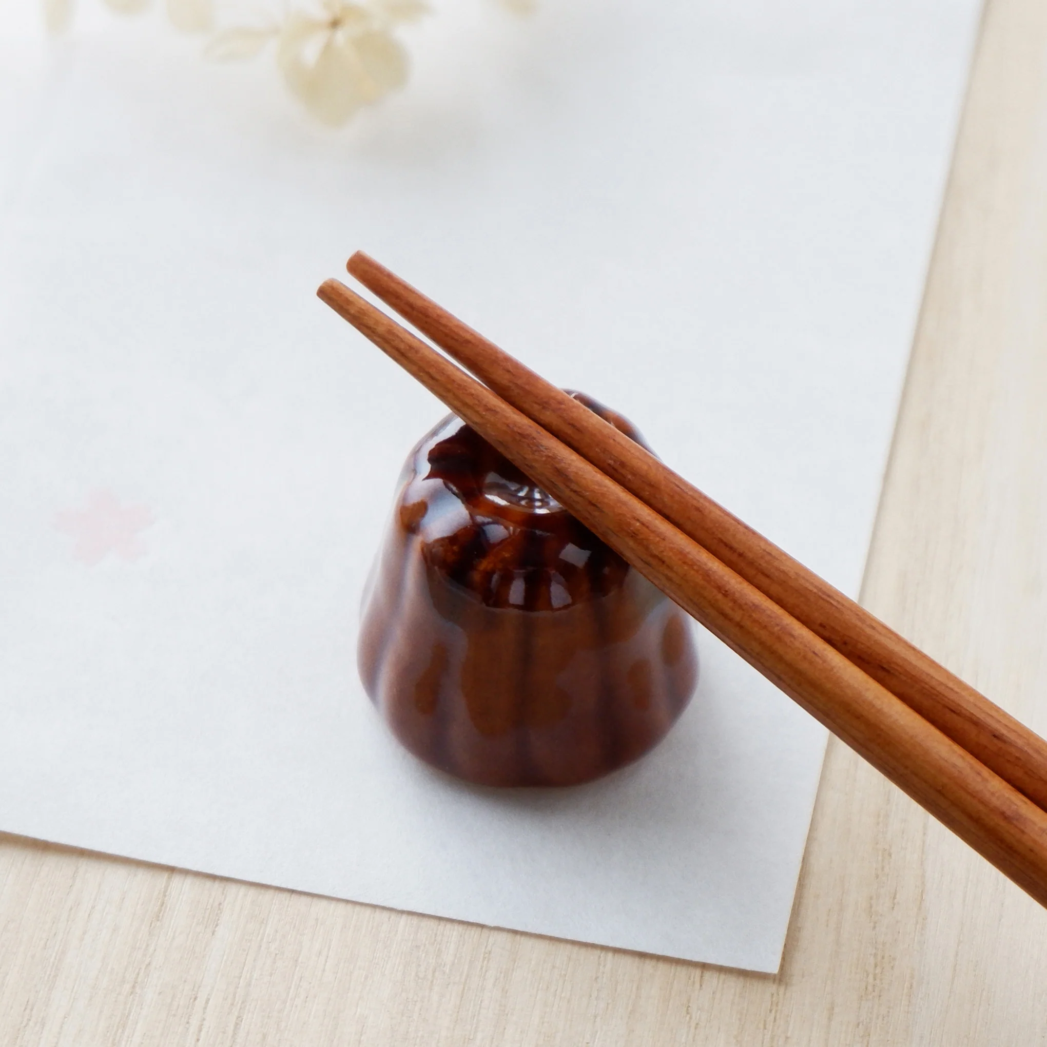 Japanese Ceramic Food Chopsticks Rest - Bunt Cake - Image 3