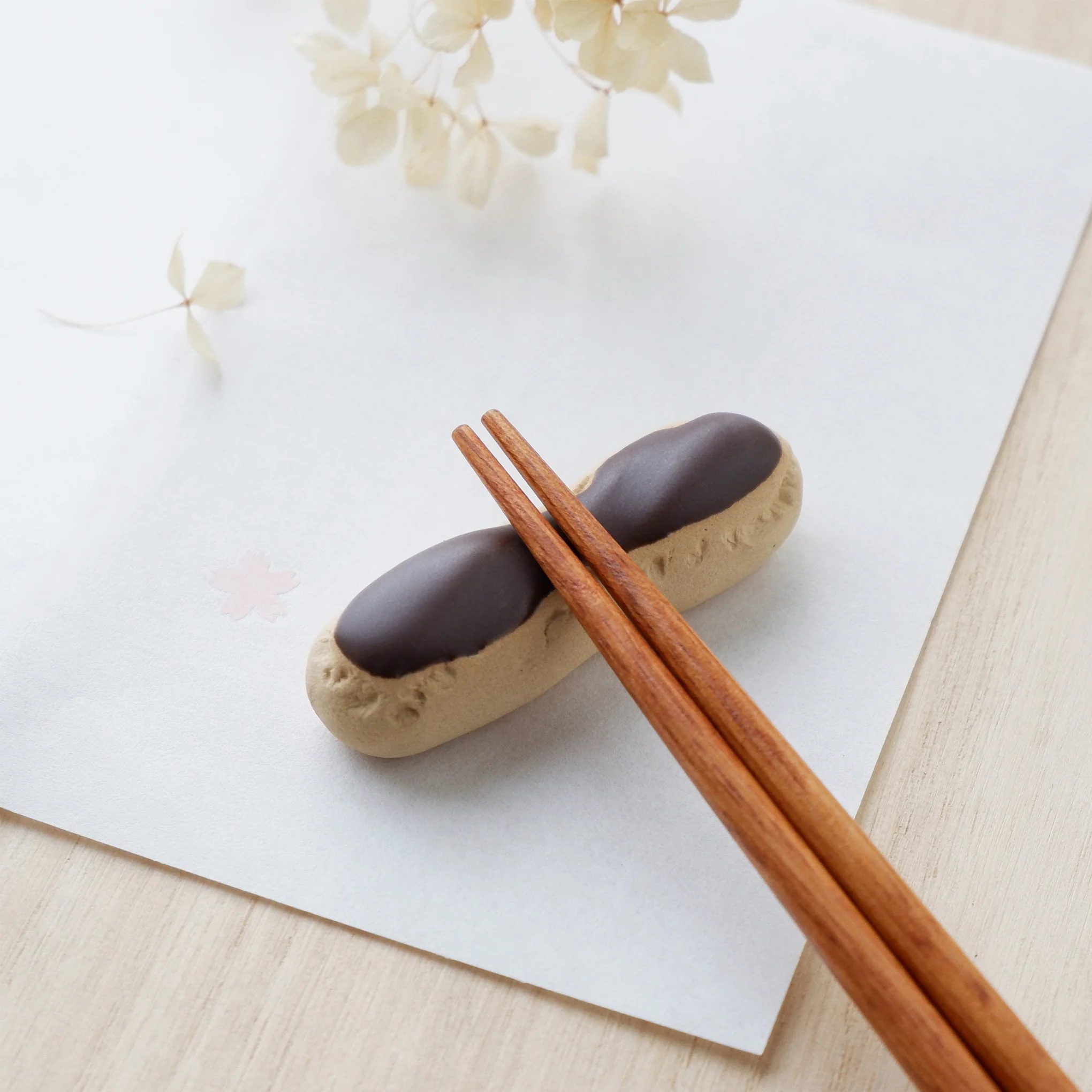 Japanese Ceramic Food Chopsticks Rest - Chocolate Eclair - Image 3