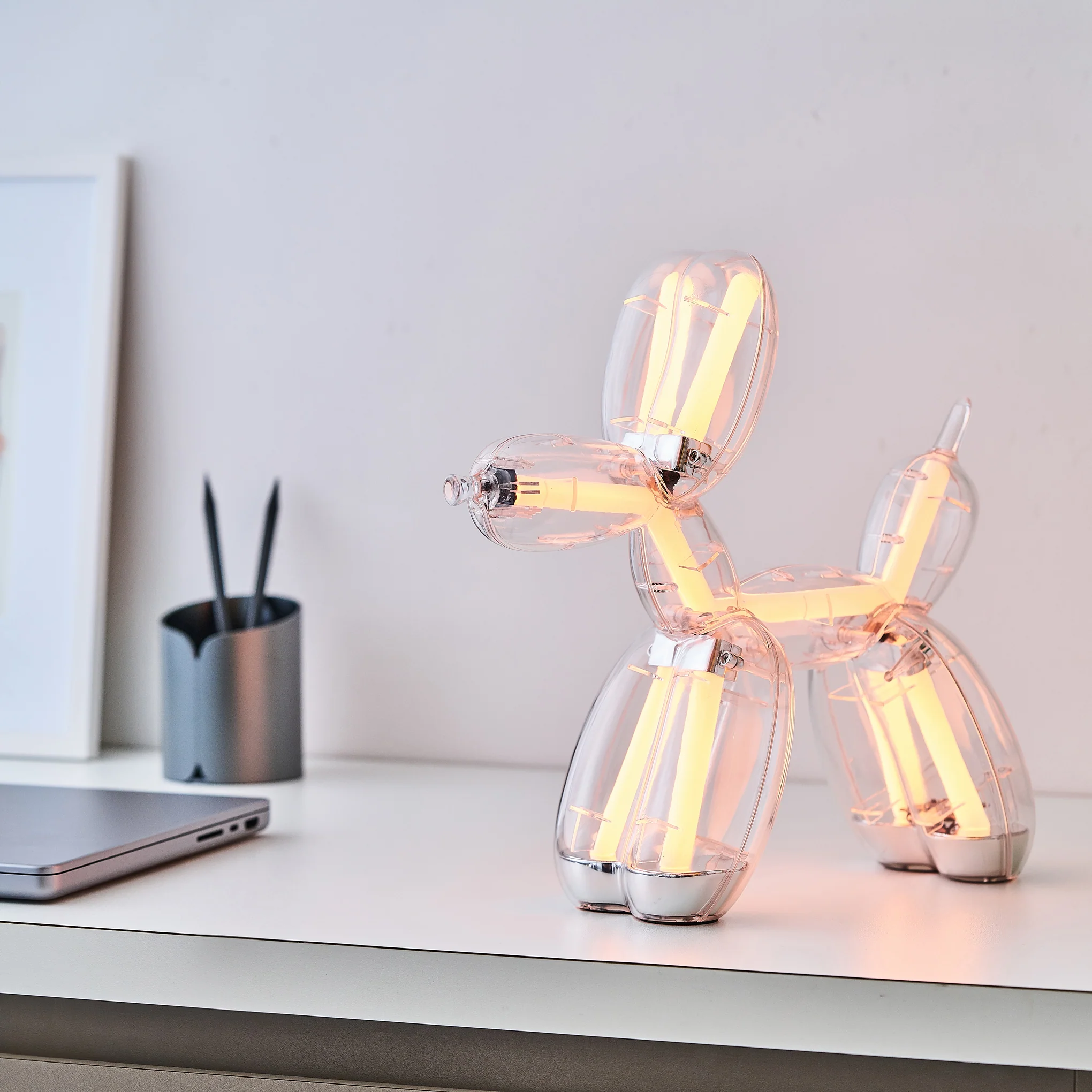 Jeff Koons Balloon Dog LED Lamp from Lexon - Image 6
