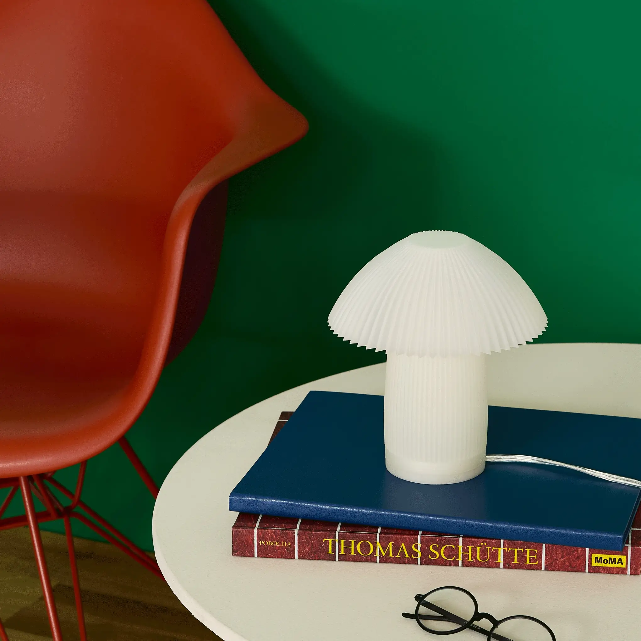 Kinoko Recycled Plastic Table Lamp - White - Image 2