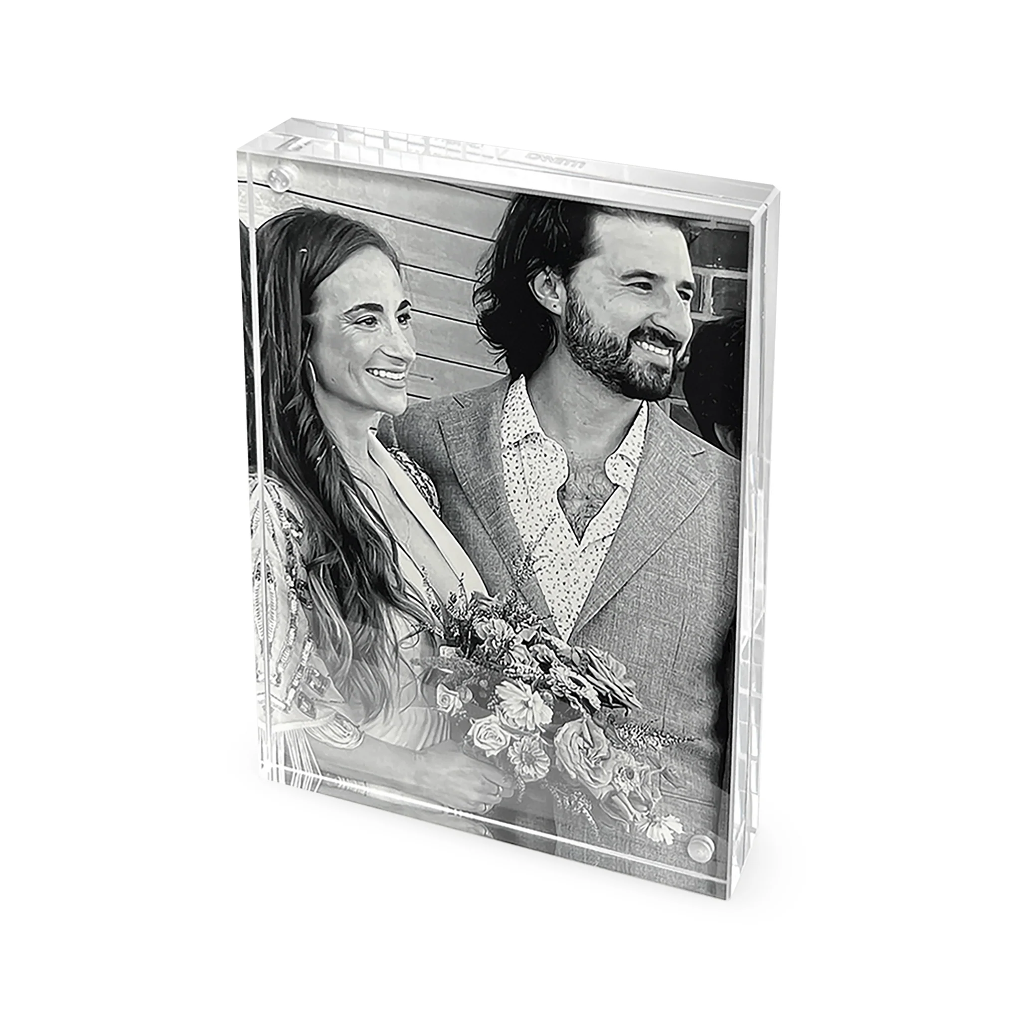Nicolai Canetti Magnetic Picture Frame - 5 x 7” - Clear - Image 5