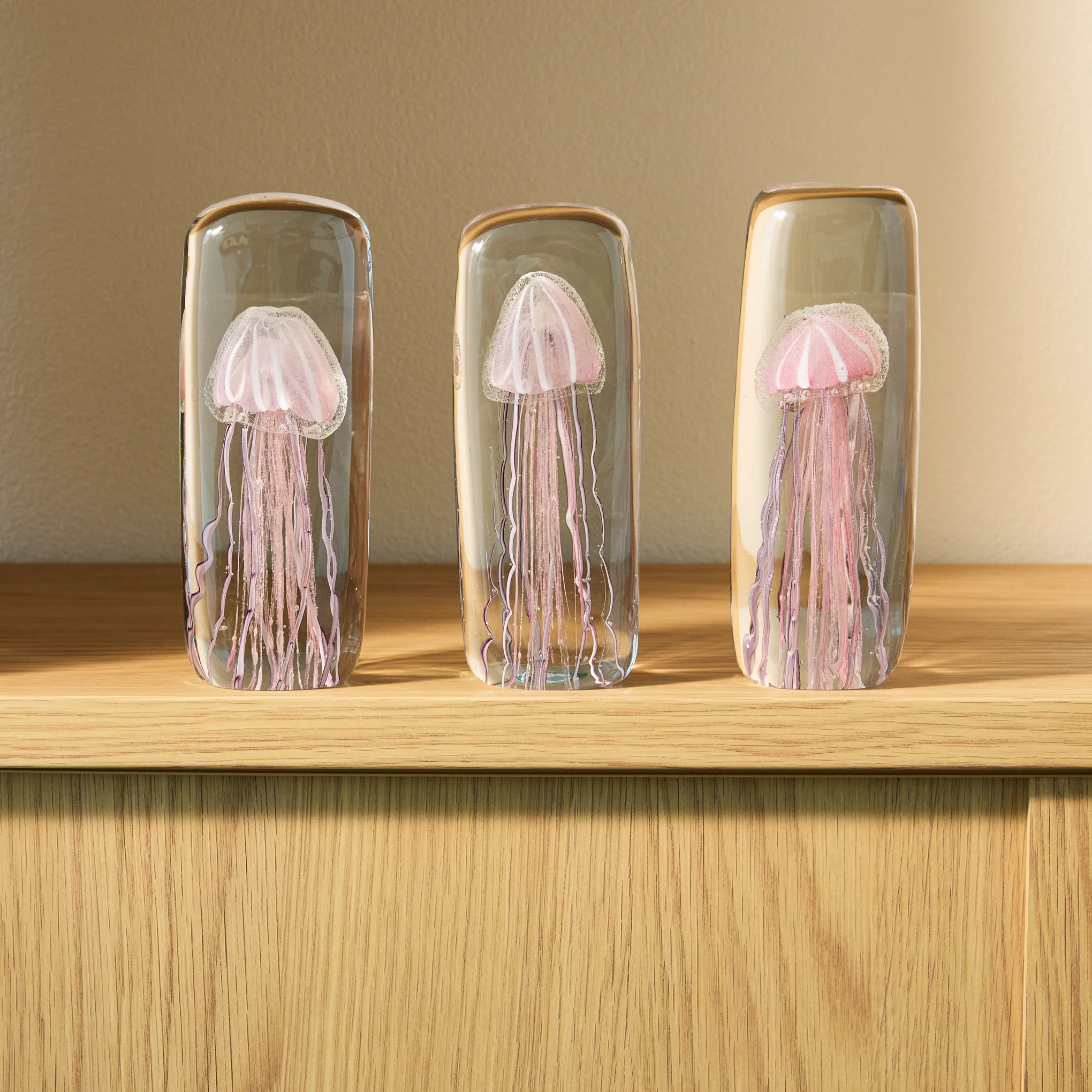 Jellyfish Glass Objet d’Art - Tall Pink - Image 3