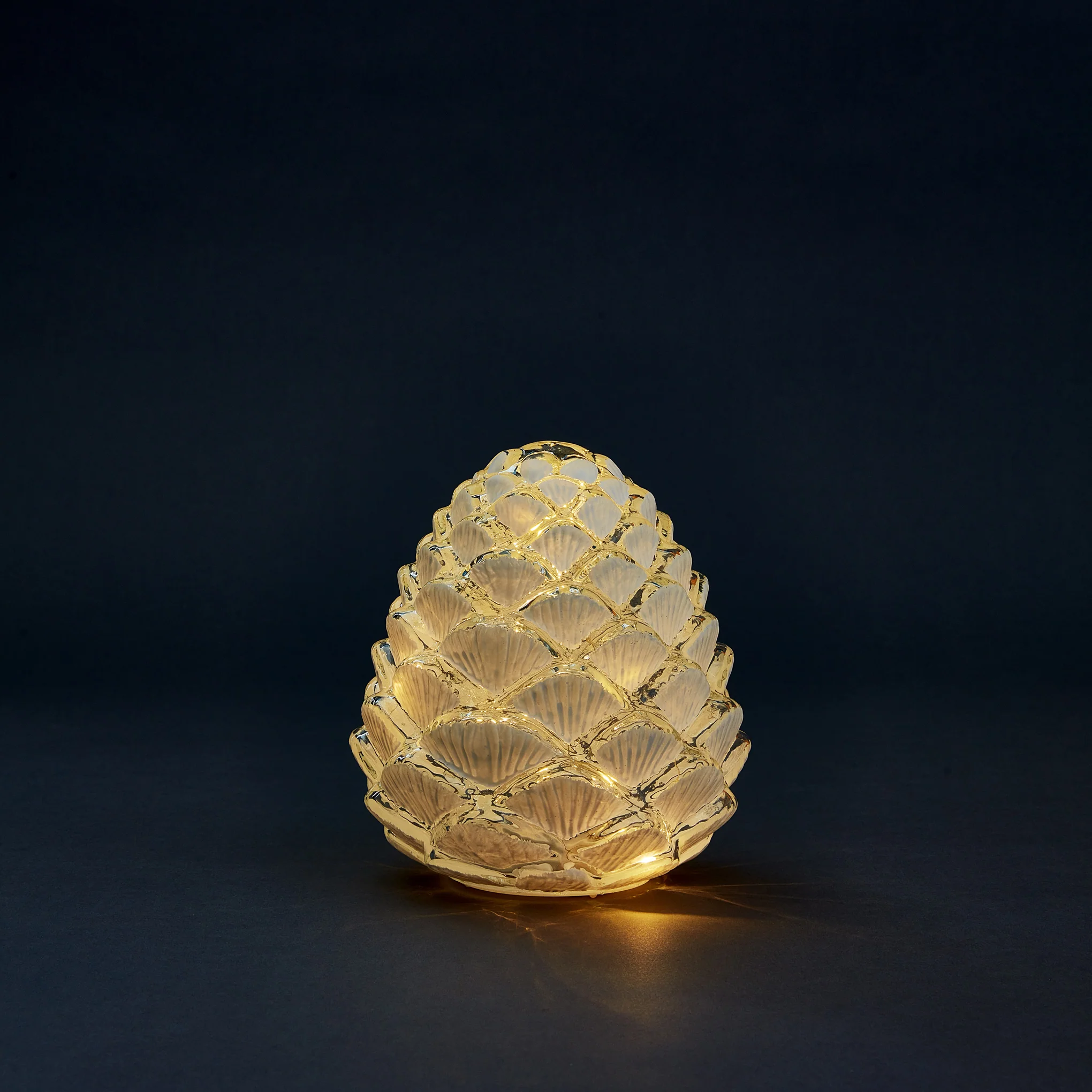 MoMA LED Pine Cone Light - Image 5