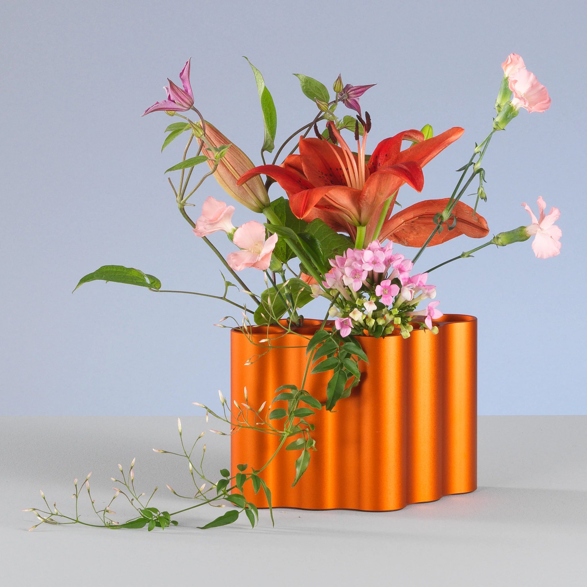 Ron and Erwan Bouroullec Nuage Vase by Vitra - Burnt Orange - Image 2