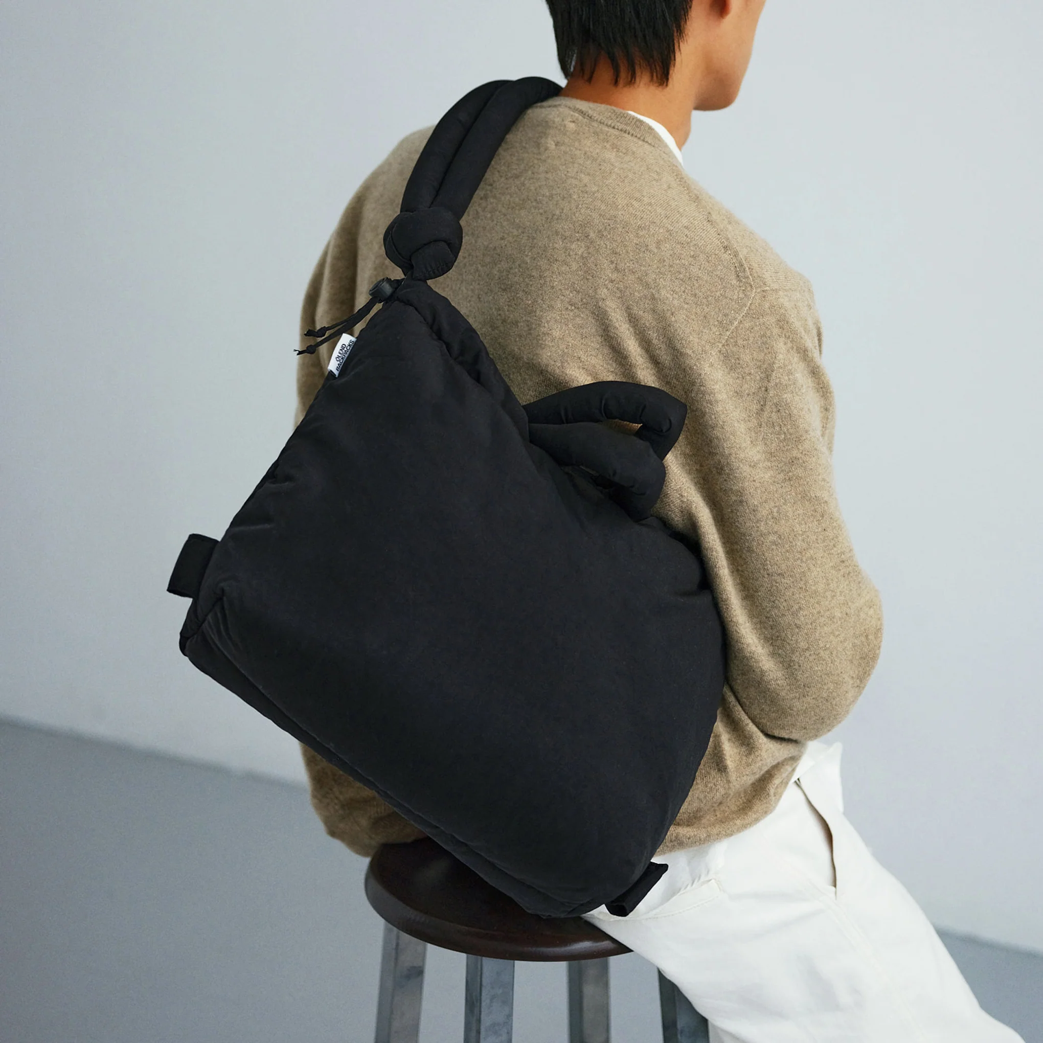 Ölend Ona Soft Convertible Bag - Black - Image 8