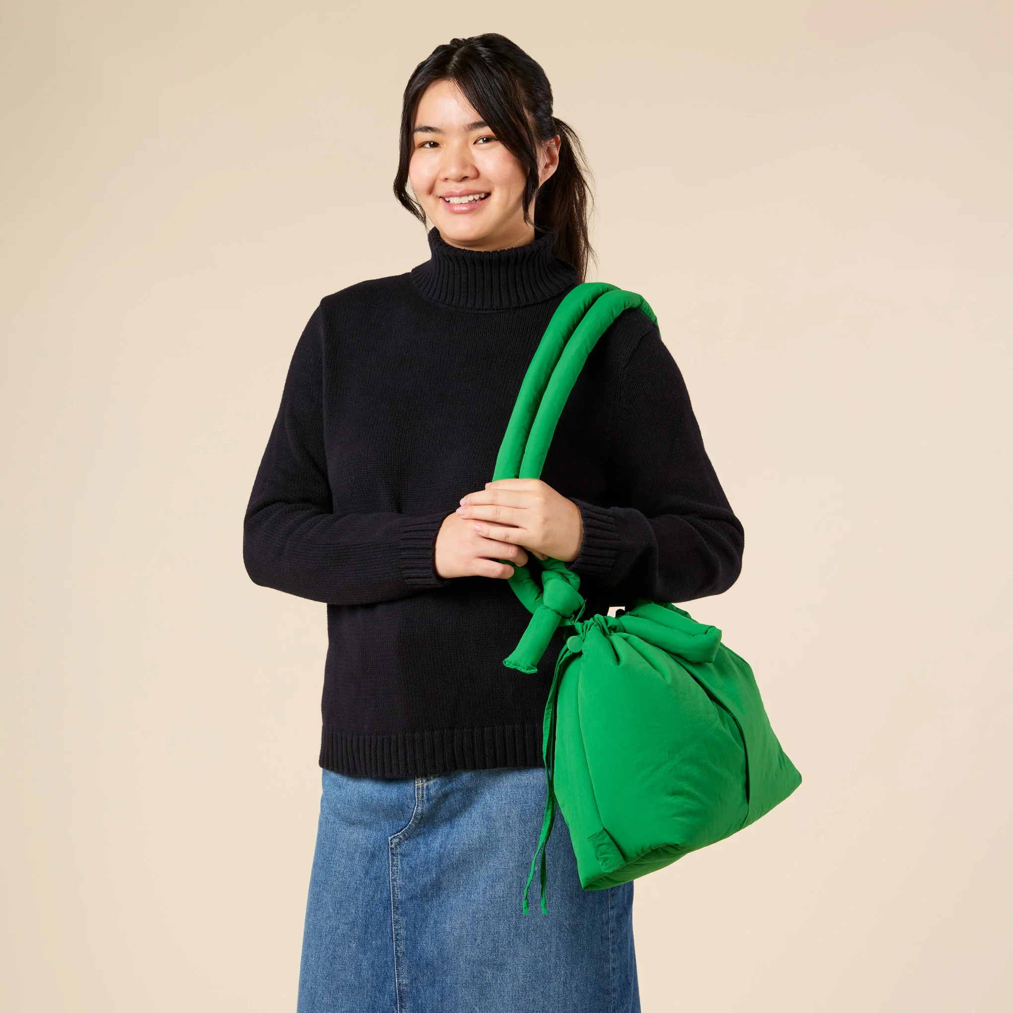 Ölend Ona Soft Convertible Bag - Green - Image 2