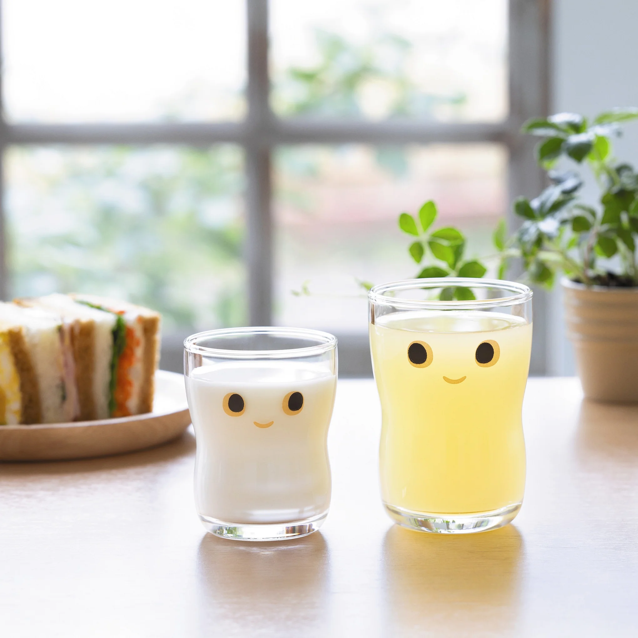 Smile Glasses - Set of 2 - Image 2
