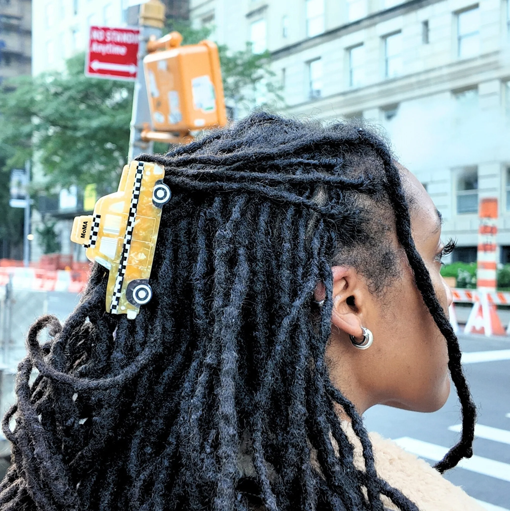 Solar Eclipse Hair Clip - MoMA Taxi - Image 2
