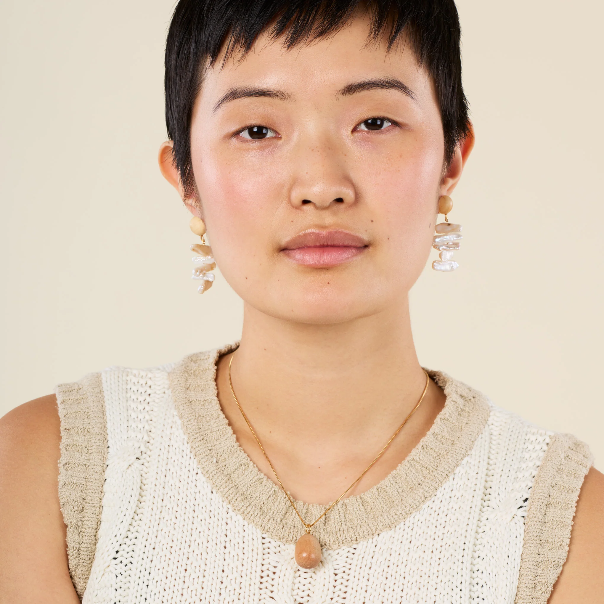 Sophie Monet Pearl Brook Earrings - Image 3