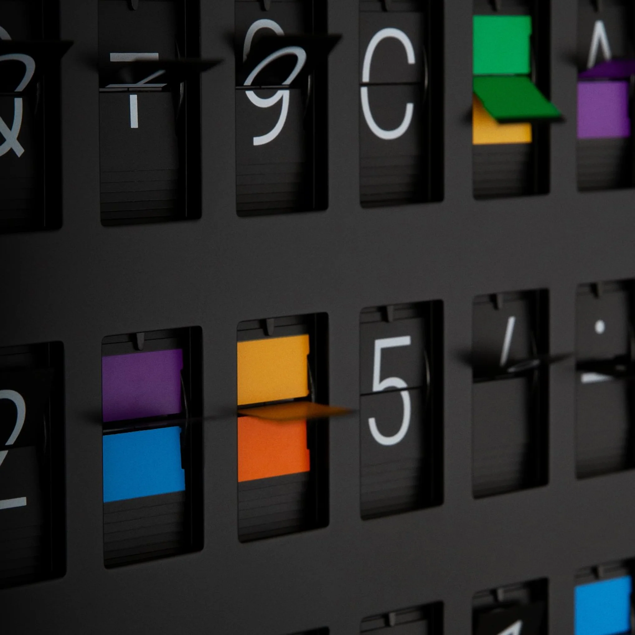 Vestaboard Note Split-Flap Messaging Display - Image 5