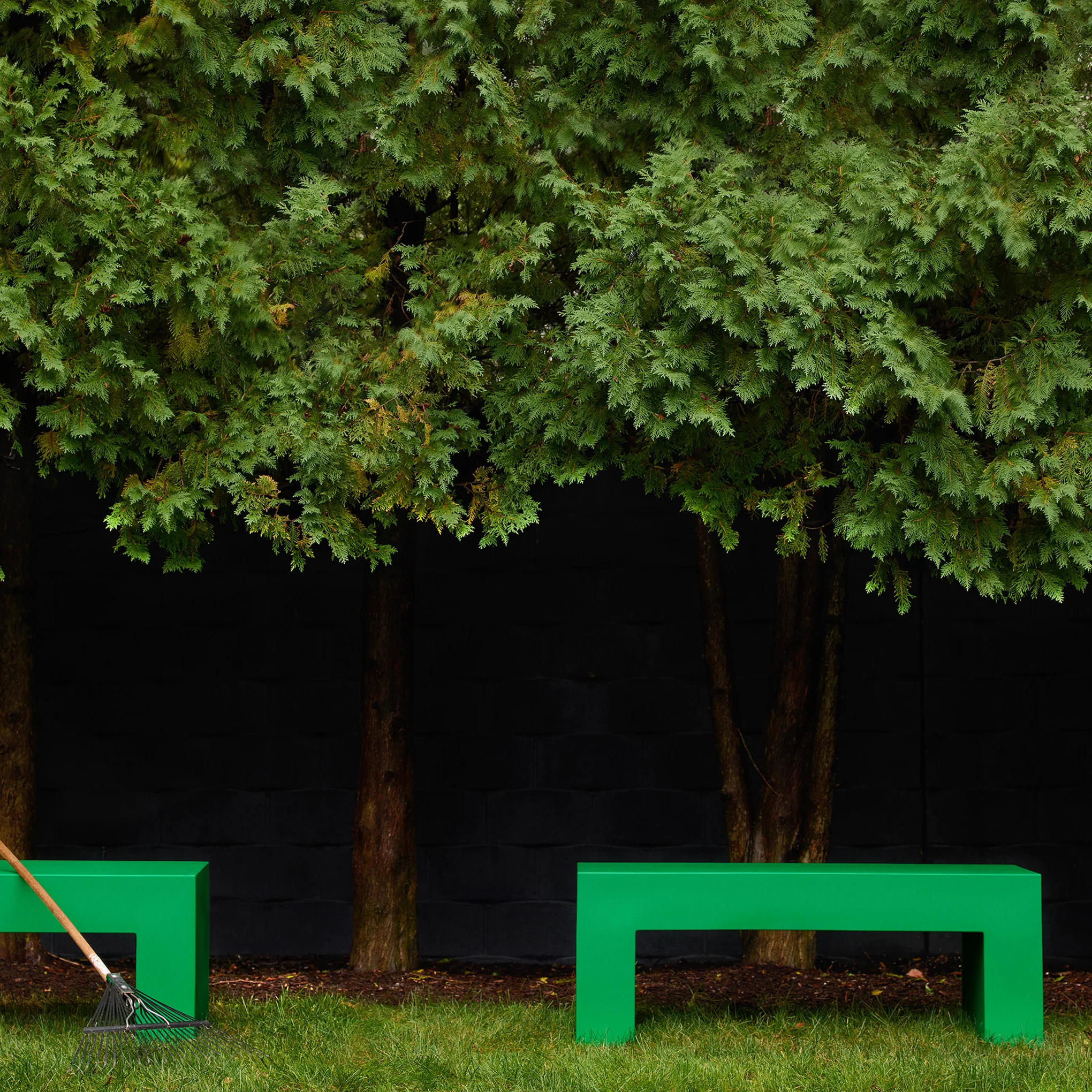 Vignelli Bench from Heller - Green - Image 6
