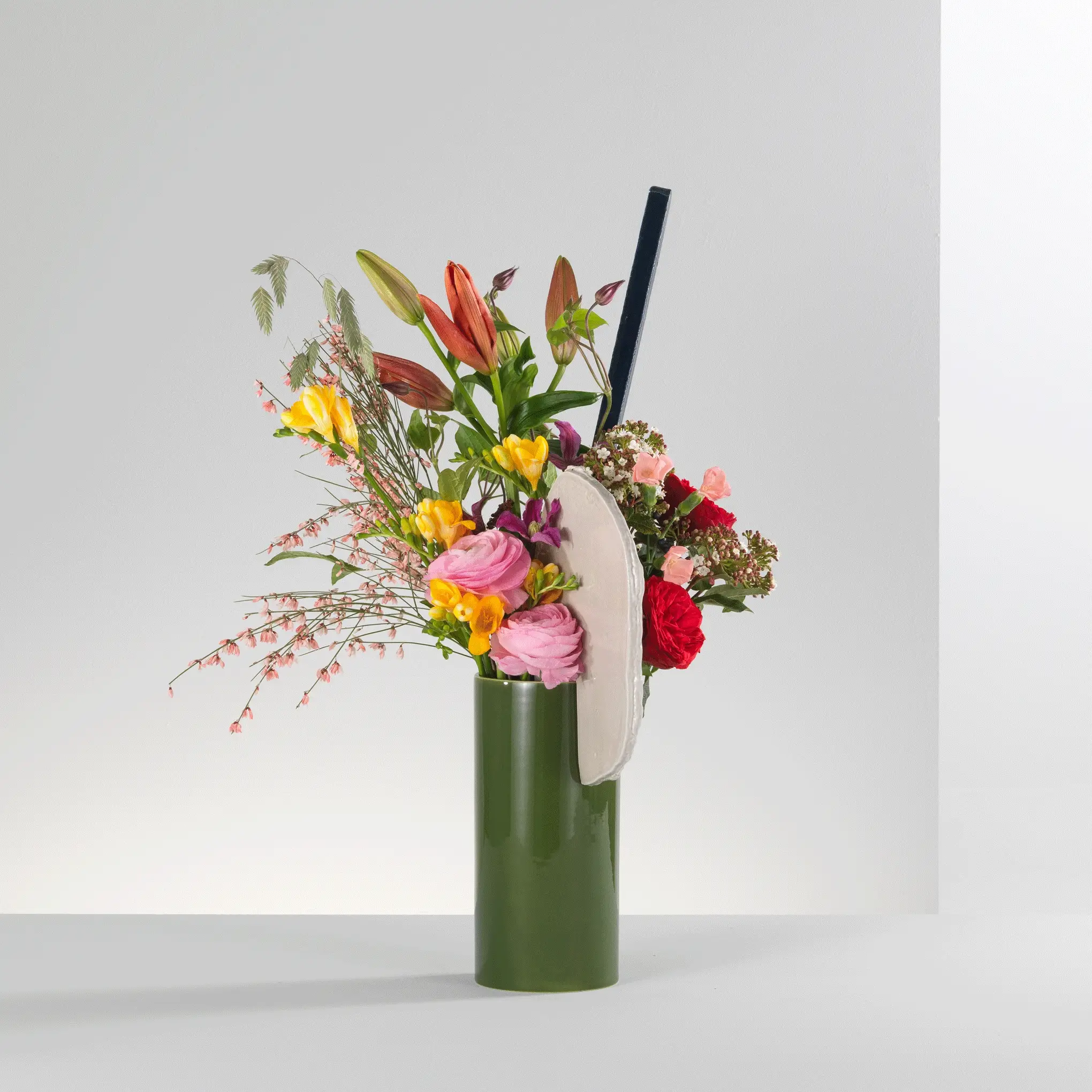 Vitra Découpage Ceramic Vase - Blue - Image 2