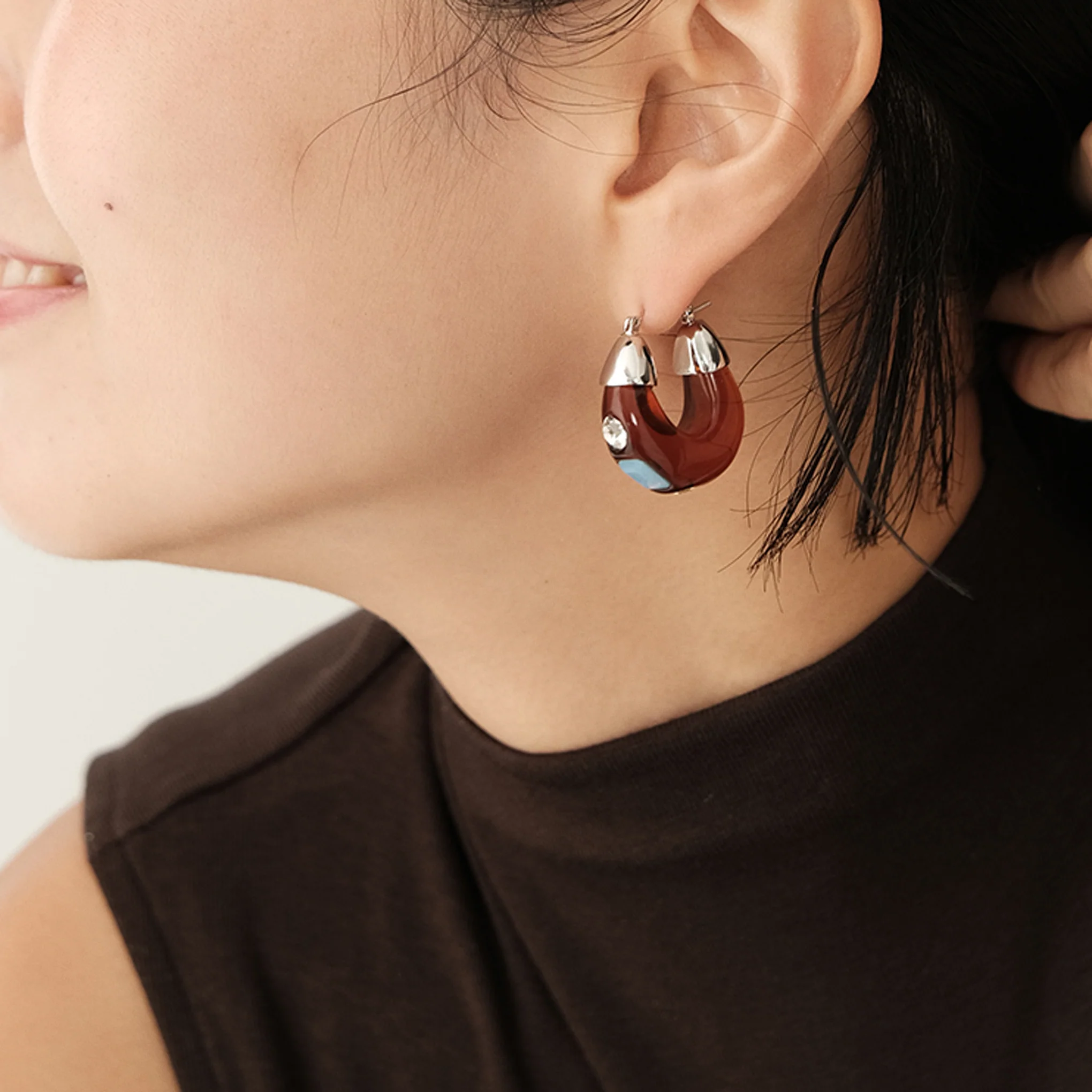 YLYL Pope Hoop Earrings - Amber - Image 5